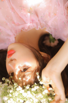 花吻在上免费观看